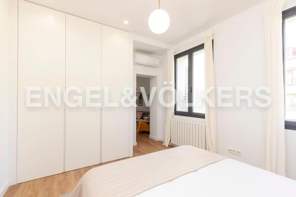 Moderno Apartamento En Pleno Centro มาดริด ภายนอก รูปภาพ